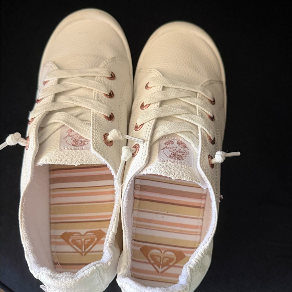 Roxy Women's Cream Lace-Up Sneakers with Rose Gold Accents